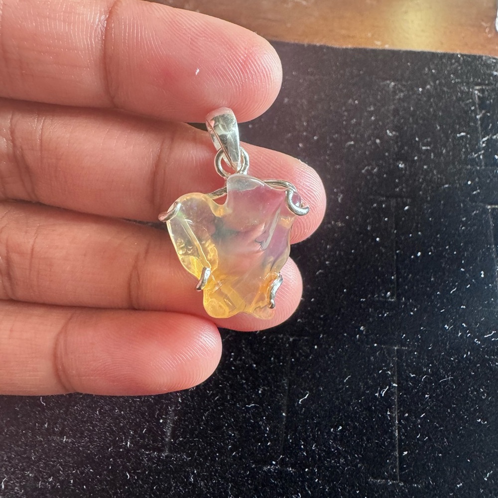 Elegant Mexican Opal Multicolor Pendant